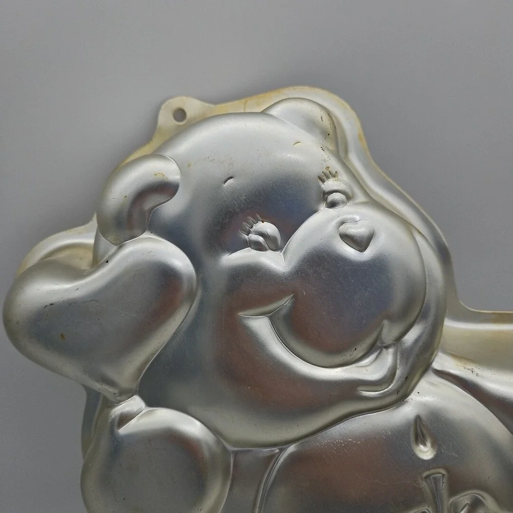 VINTAGE 1983 WILTON CAKE PAN CARE BEARS BIRTHDAY BEAR